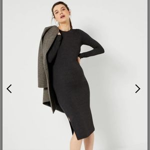 NWT Maternity Luxe long sleeve knit midi dress